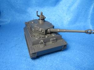 WWII German Panther tank by Classic Toy Soldiers with tank commander-plastic 