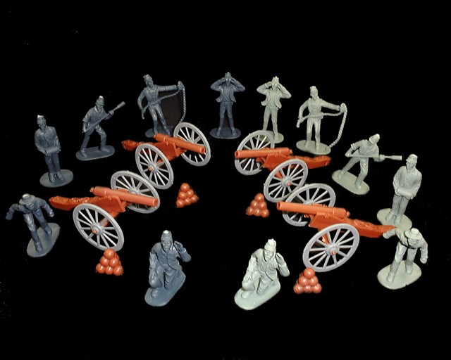 Union and Confederate Artillery 12 figures w/4 cannons  <FONT COLOR=#CC0000>(54mm) </FONT>