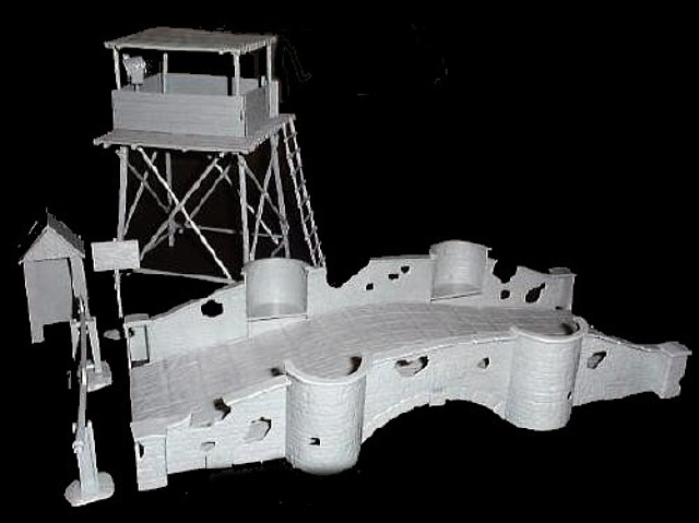 Check Point Bridge, Guard Station and Watch Tower (gray)  <font color=#CC0000>(54mm) </FONT>