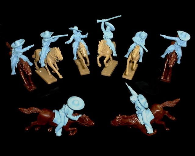 Mounted Mexican Bandits 8 figures in 8 poses w/horses (light blue) <FONT COLOR=#CC0000>(54mm) </FONT>