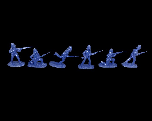 British Infantry 18 figures in 6 poses (dark blue) (5574) <FONT COLOR=#CC0000>(54mm) </FONT>