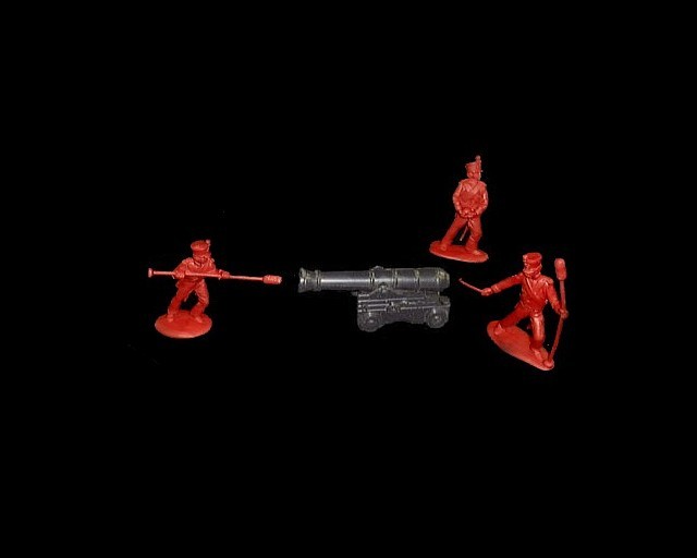 Napoleonic Fort Artillery 3 figures in 3 poses  (red)  w/cannon <font color=#CC0000>(54mm) </FONT>