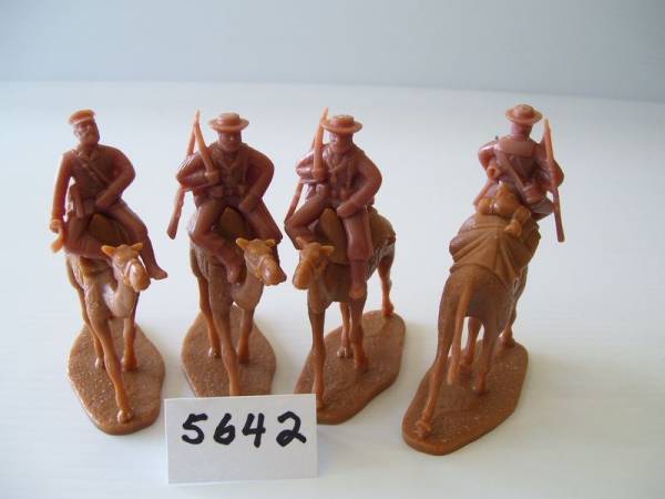 Armies in Plastic British Naval Camel Corps 1898 Khaki Dress (5642)