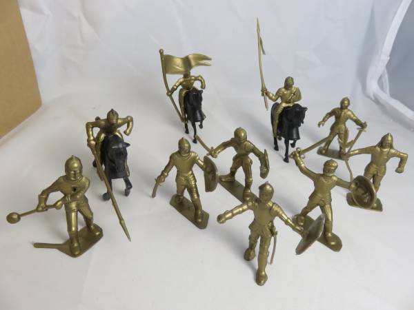 MXR100B MARX Prince Valiant Knights 50MM 10 in 10 poses w/ 3 horses