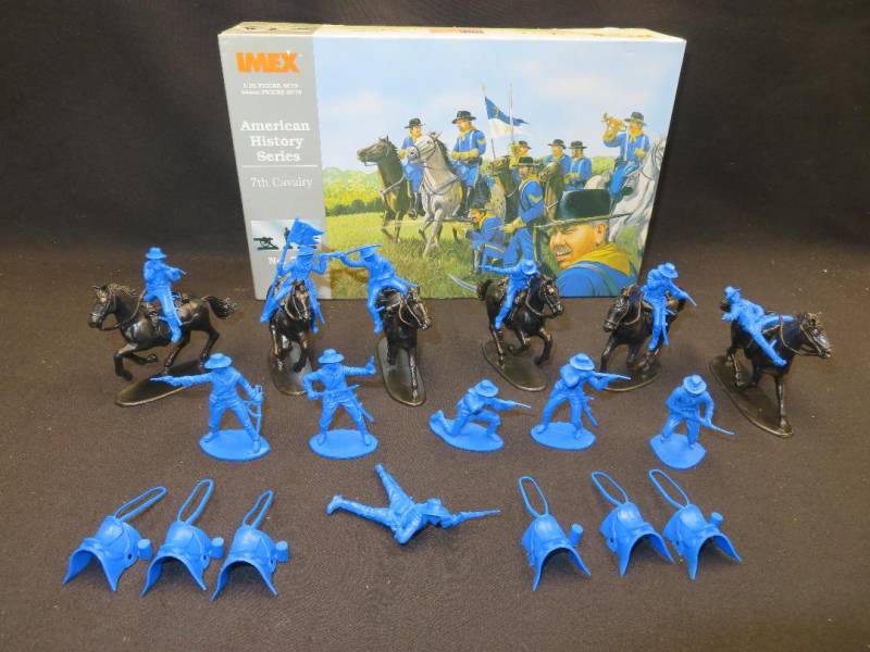 AFX117B 7th Cavalry, 6 foot, & 6 Mounted w/ Imex / Horses (54MM)