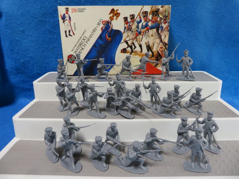 Classic Toy Soldiers Civil war Confederate figs in gray,16 in 8 poses 54mm 
