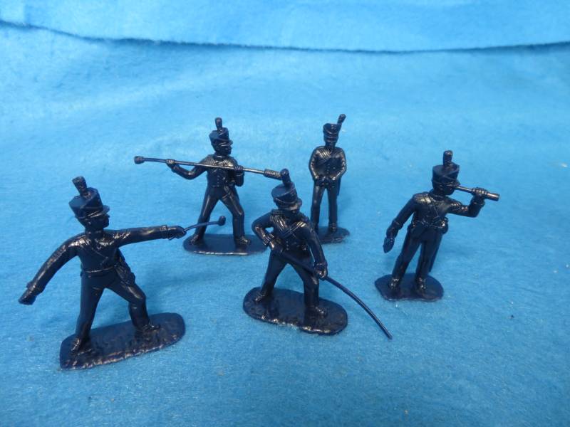 Details about   Armies in Plastic Napoleonic Wars British Royal Artillery Crews in Shakos 54mm