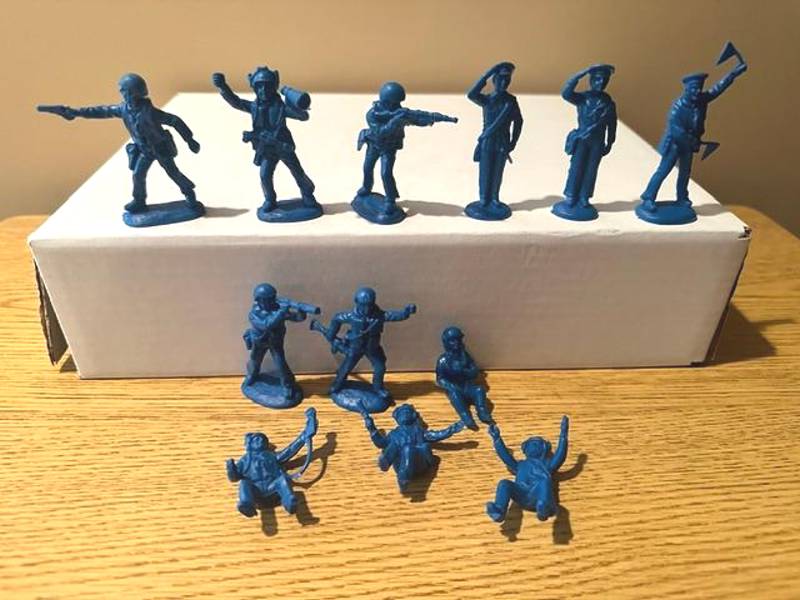 Atlantic Sailors 12 figures in all 10 poses with box