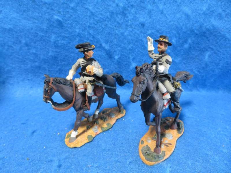 Britains metal painted mounted Confederates X 2 from 2003
