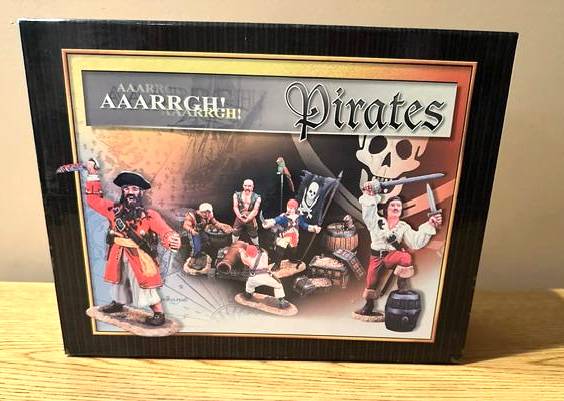Conte: Mint in Box Pirate Gun Crew #1