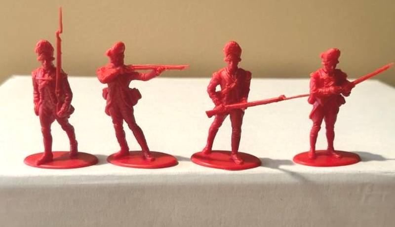 British Grenadiers 16 figures in 4 poses (red) (series 8) <FONT COLOR=#CC0000>(54mm) </FONT>