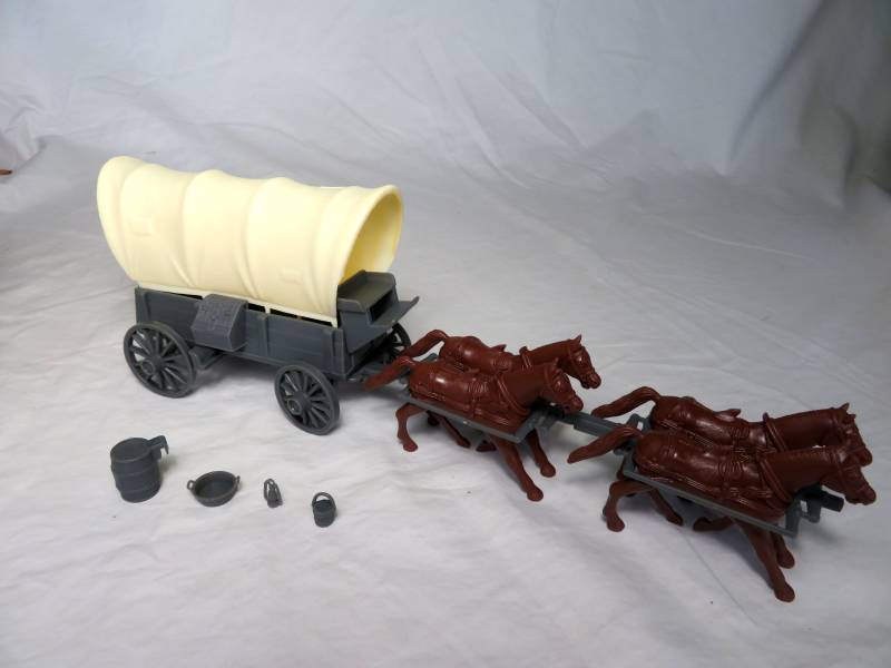 Conestoga Wagon (gray) w/2 different  tops in cream,(1/32) 4 horse hitch      