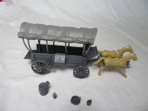 CTS Conestoga Wagon in gray with two tops in gray with 2 horses in 54mm