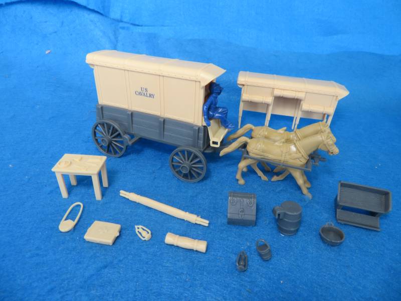 U.S. Cavalry Square Top Wagon -- body (gray) w/2 different (cream) tops and (blue) driver  <font color=#CC0000>(54mm) </FONT>