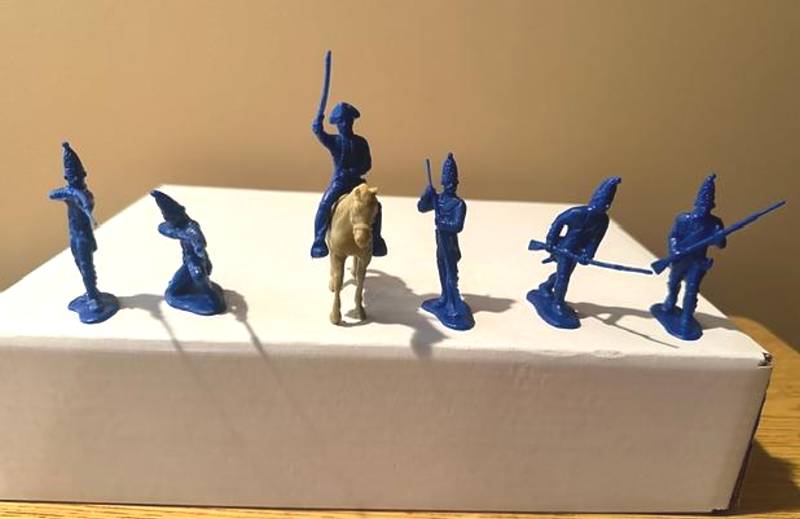 Revolutionary War Hessians 12 figures in 6 poses (blue) plus 2 CTs horses <font color=#CC0000>(54mm) </FONT>