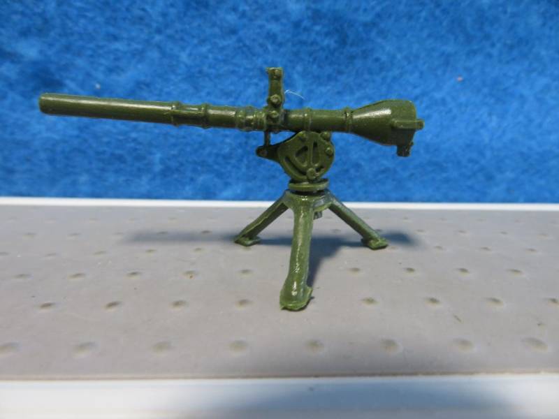 WWII recoilless rifle on tripod, OD green, resin