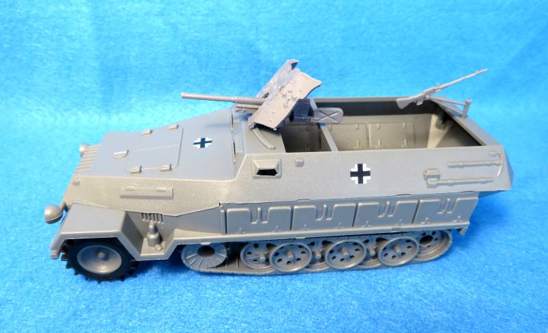 WWII PAK37 gun for German Hanomag, 54mm, resin: Vehicle is included with purchase
