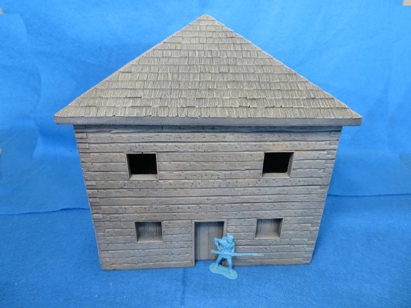 Frontier Wooden 2 story block house, 1/32, Hudson & Allen