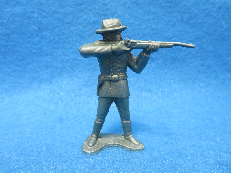 Marx 60mm Rin Tin Tin U.S. cavalryman standing firing rifle, vintage