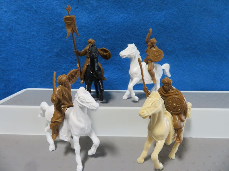 Jecsan mounted Moors/Arabs X4 with horses, 1/32