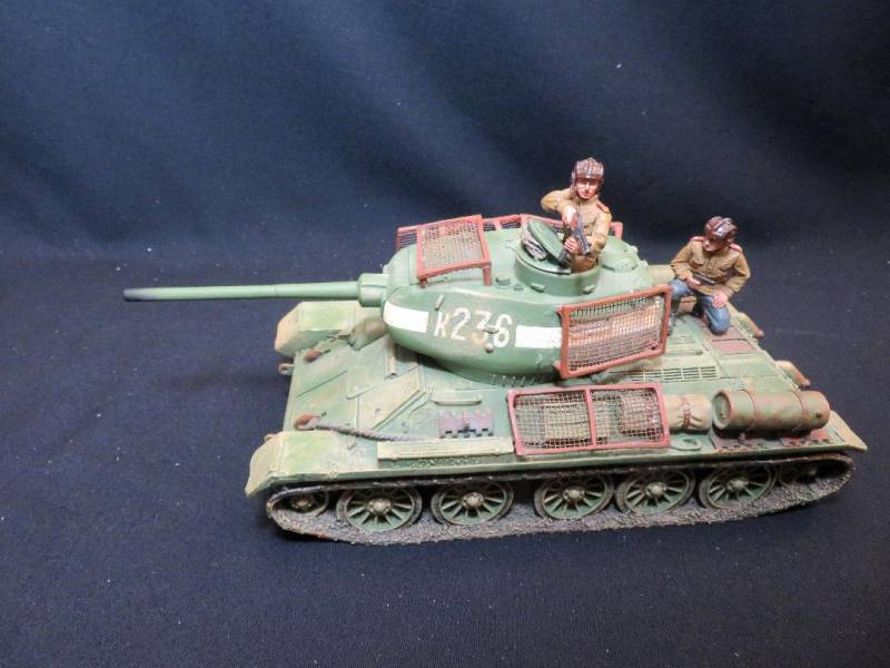 K&CRA13 King & Country, Russian T34/85 Tank, Painted Metal