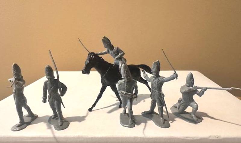 Marx, Revolutionary British Grenadier Infantry 25 figures in all 6 poses gray