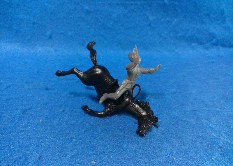 Confederate Falling Horse and Rider -- rider (gray), horse color varies   <font color=#CC0000>(54mm) </FONT>