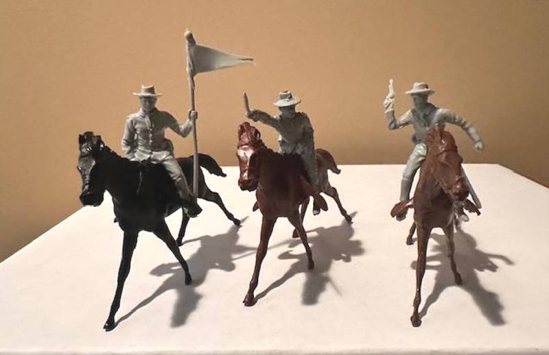 Marx Long Coat Cavalry 3 figures in 3 poses in gray plus 3 Marx Cavalry Horses 54MM