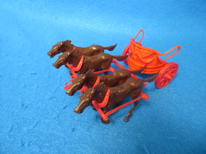 Marx Roman Ben Hur Chariot with 4 horses,red(54mm) </FONT>