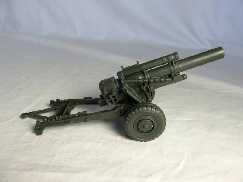 Marx re-issue WWII U.S. 155 mm howitzer, 54mm, olive drab