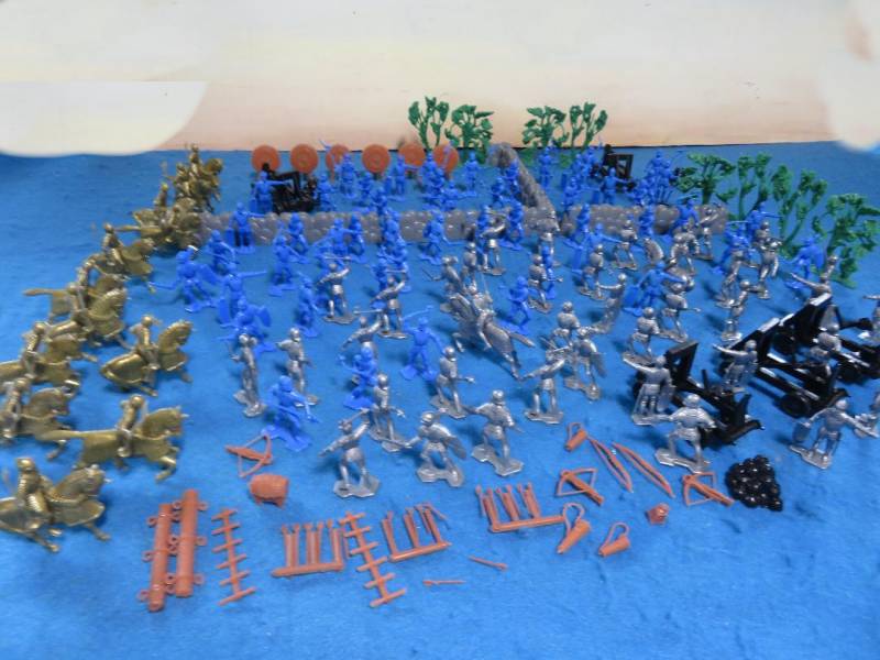 Marx armored knight huge 165 pc battle set with accessories, 54mm