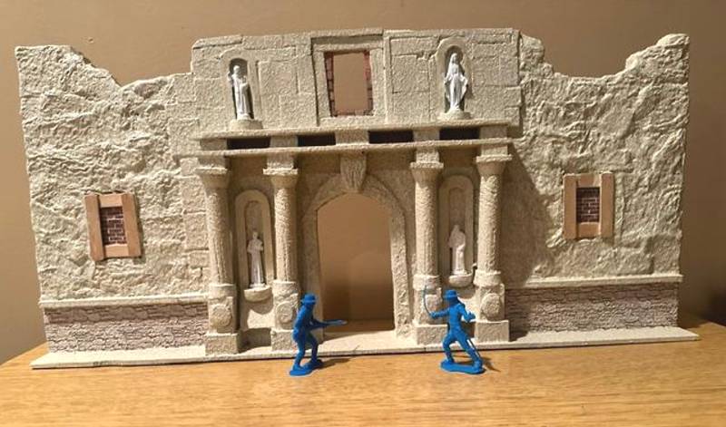 Very Detailed Alamo Chapel Facade 54MM