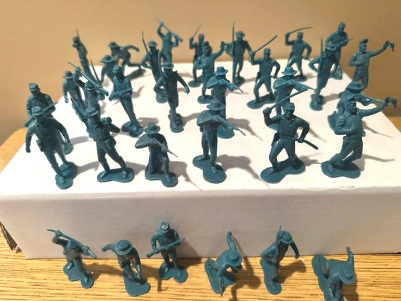 Marx vintage Cavalrymen 54MM 33 foot figures in all 12 poses