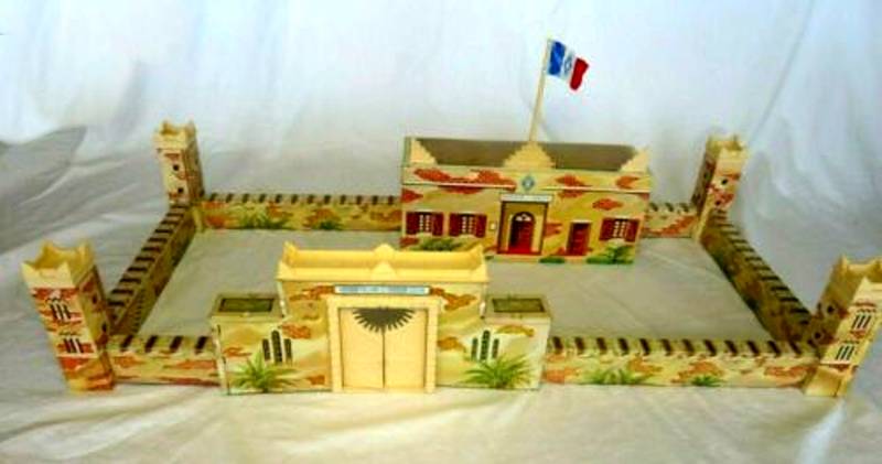 Marx Original Tin Litho Captain Gallant Fort