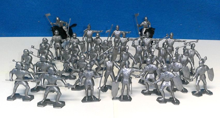 Knights (2nd series) 36 figures in 7 poses silver + 2 horses <font color=#CC0000>(54mm) </FONT>